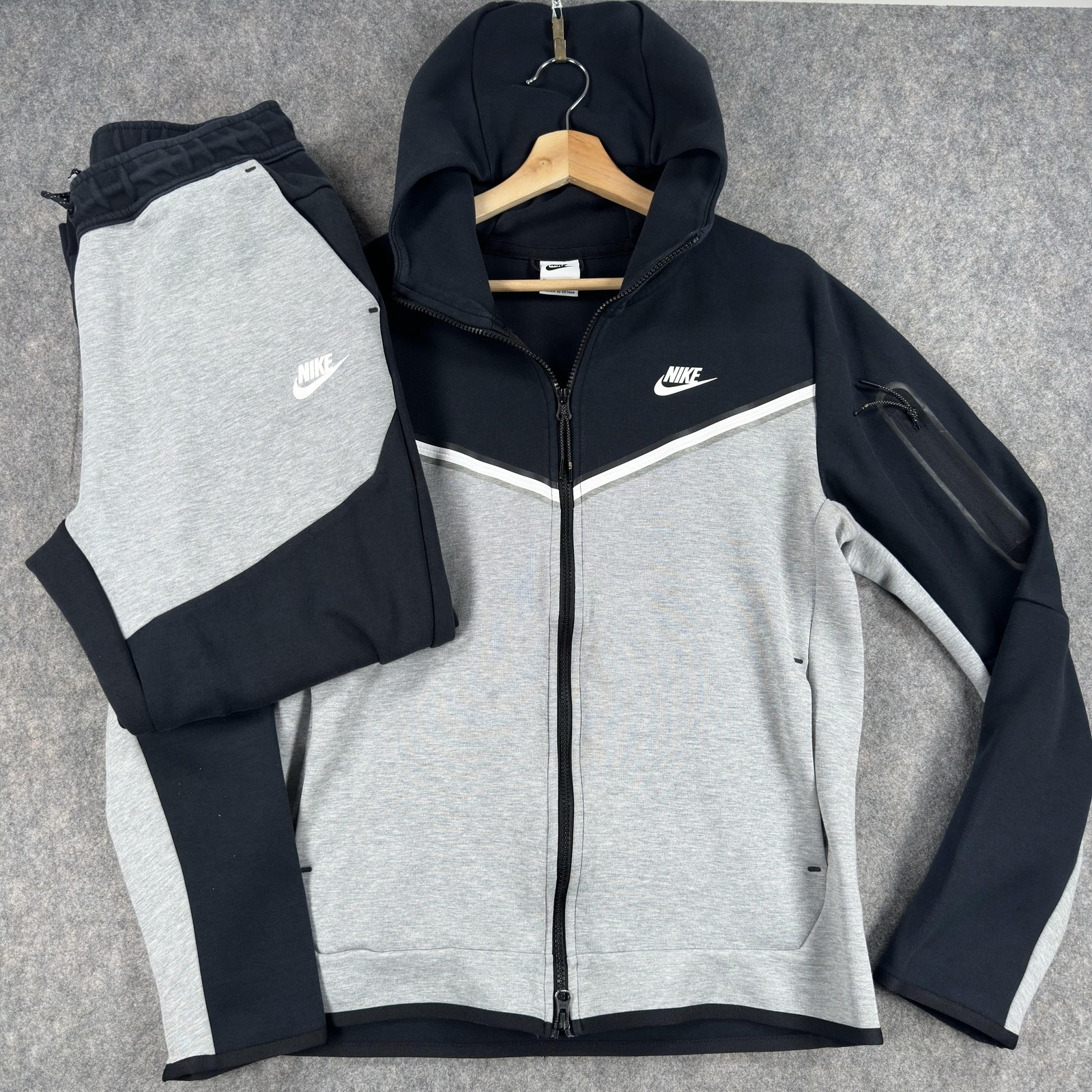 Nike Tech Fleece Tracksuit Mens Medium Gray Black Hoodie Jogger Set Cu4489-016
